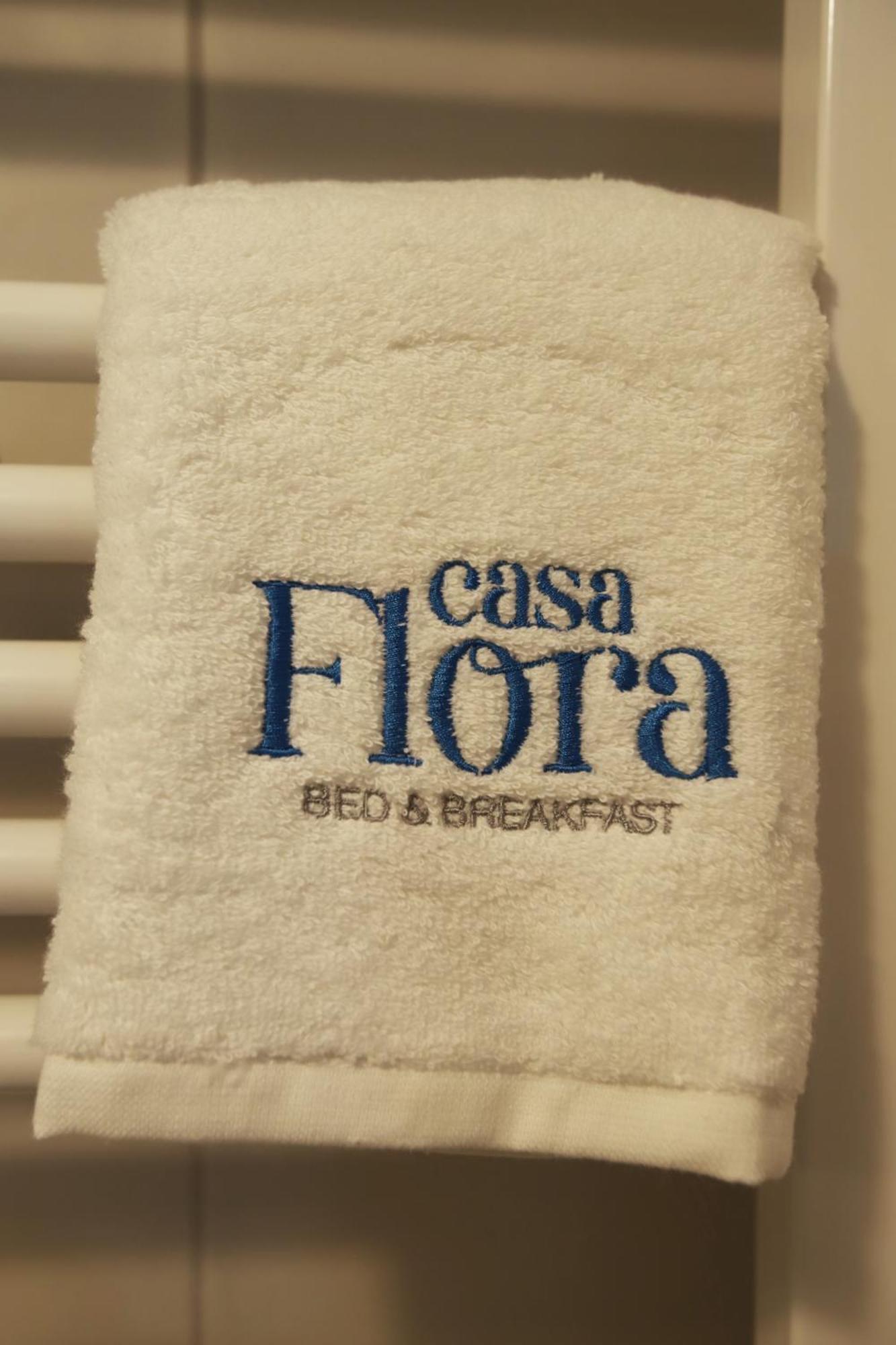 Casa Flora - Bed And Breakfast Торре-Сан-Джованні-Удженто Екстер'єр фото